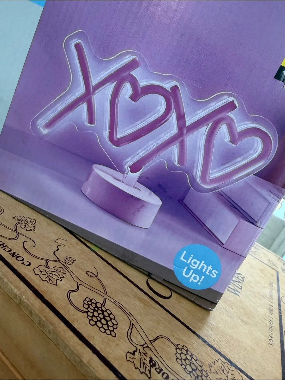 New LED XOXO Heart Light Up Table Top Sign